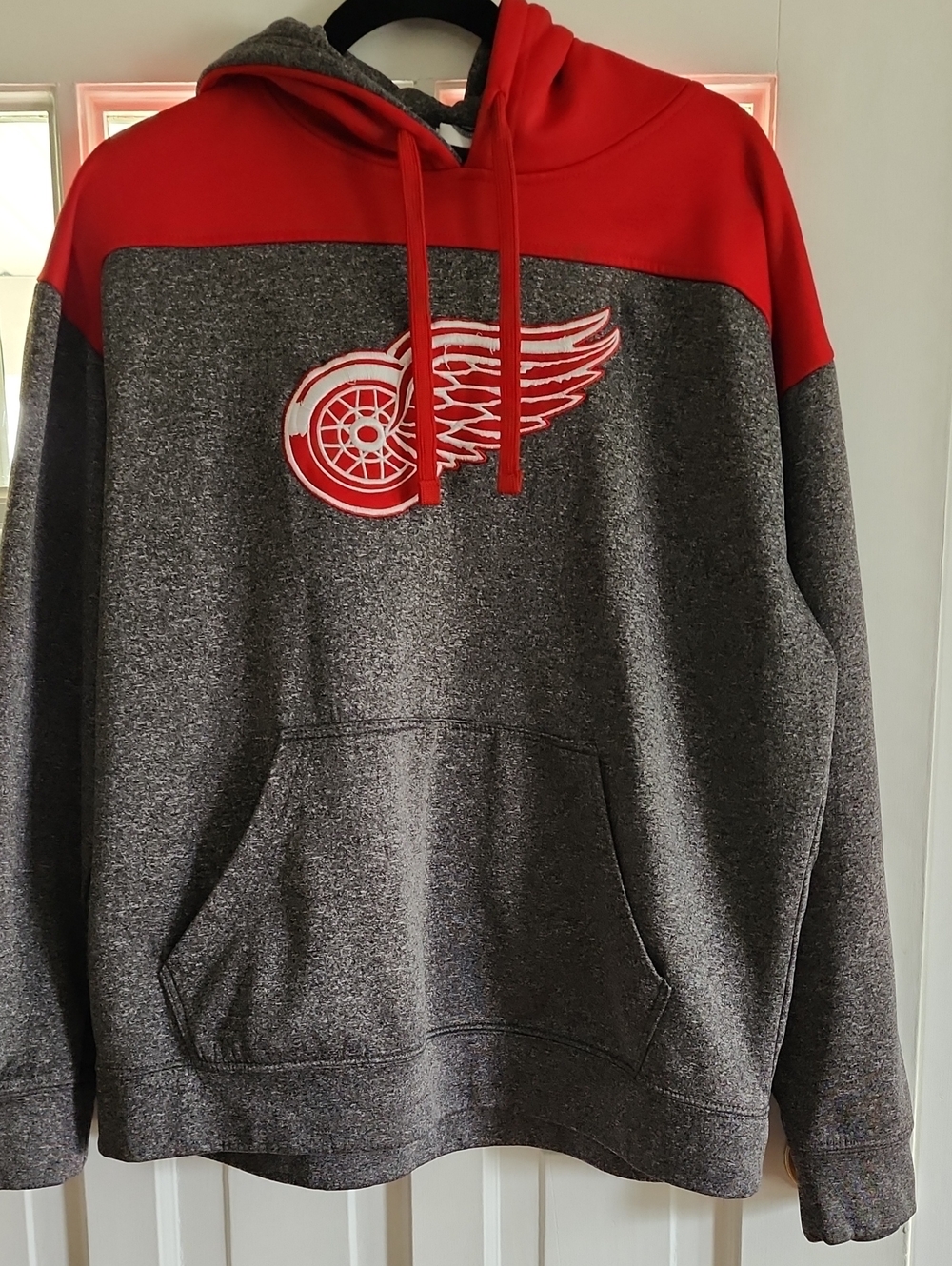 NHL Red and Gray Detroit Wings Pullover Hoodie